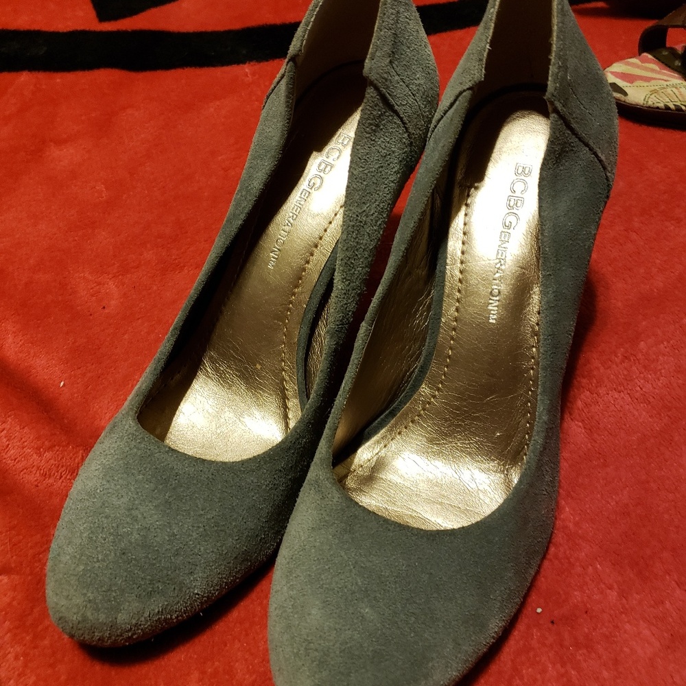 NWOT BCBGeneration High Heel Shoes Size 6